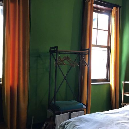 Titan House Hostel Σμύρνη Εξωτερικό φωτογραφία