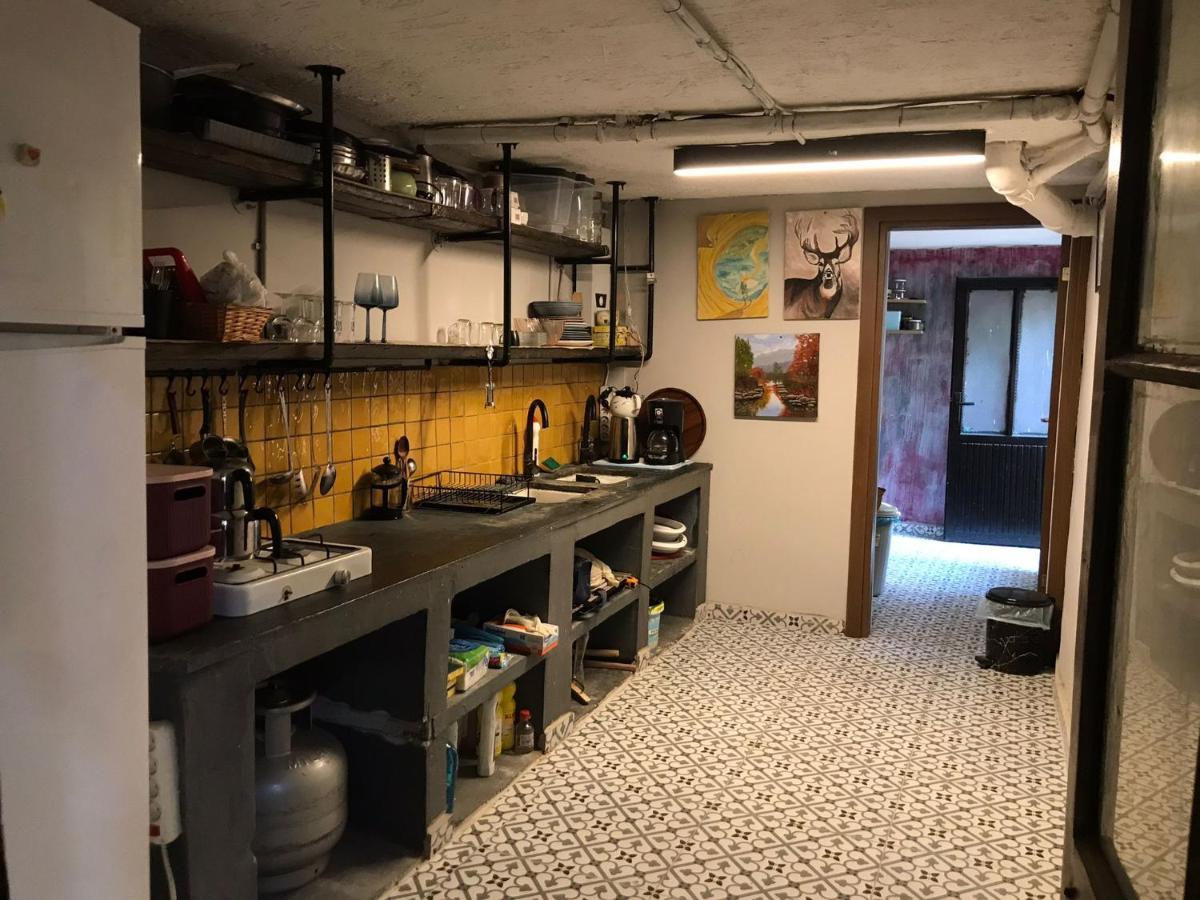 Titan House Hostel Σμύρνη Εξωτερικό φωτογραφία