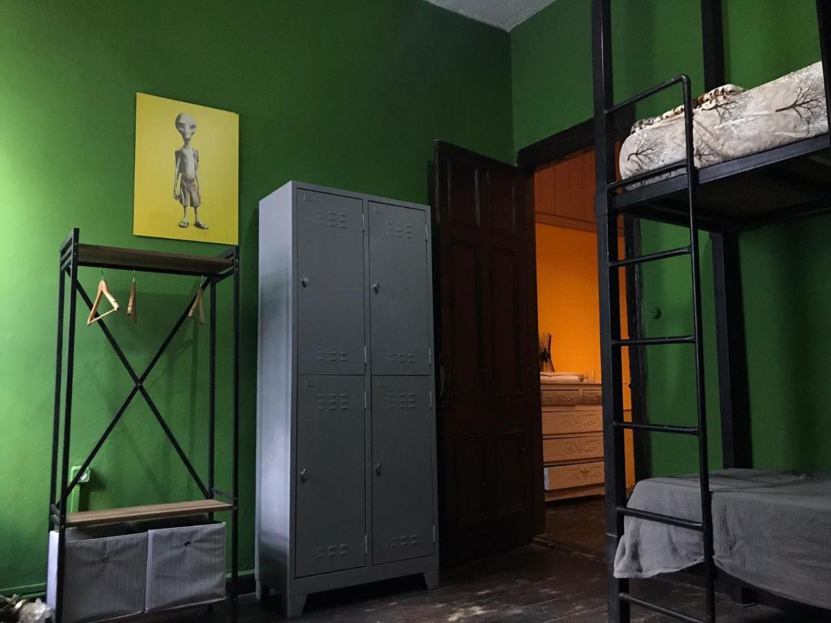 Titan House Hostel Σμύρνη Εξωτερικό φωτογραφία