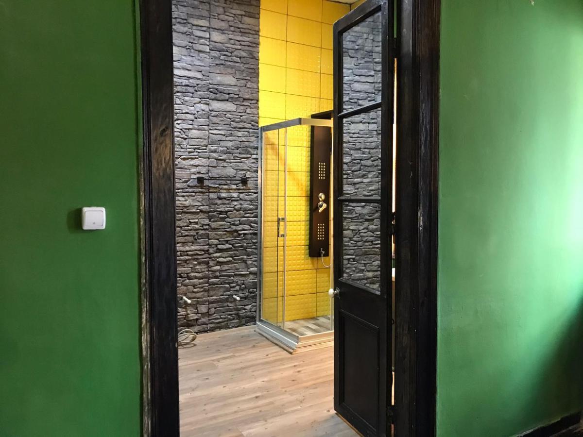 Titan House Hostel Σμύρνη Εξωτερικό φωτογραφία