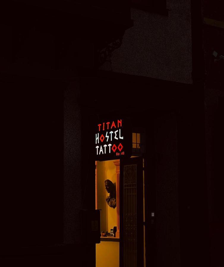 Titan House Hostel Σμύρνη Εξωτερικό φωτογραφία