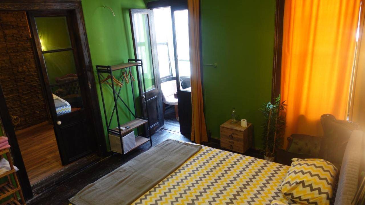 Titan House Hostel Σμύρνη Εξωτερικό φωτογραφία