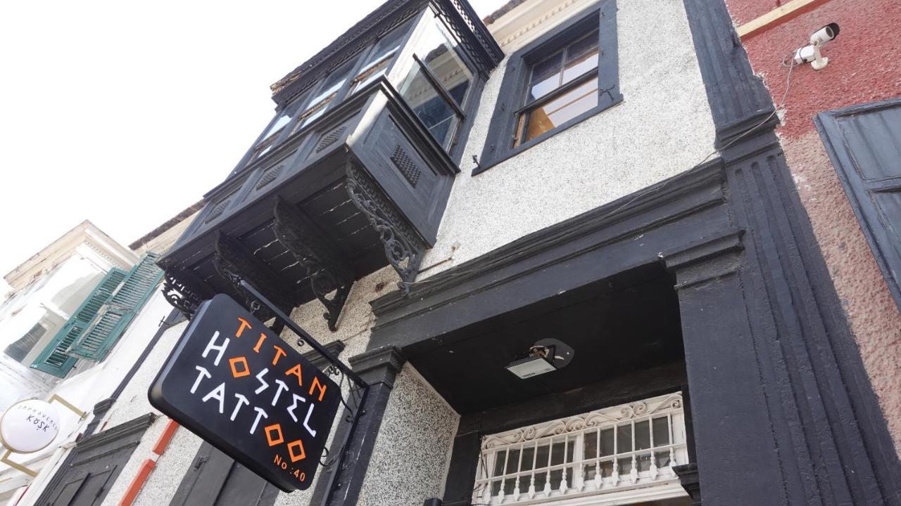 Titan House Hostel Σμύρνη Εξωτερικό φωτογραφία